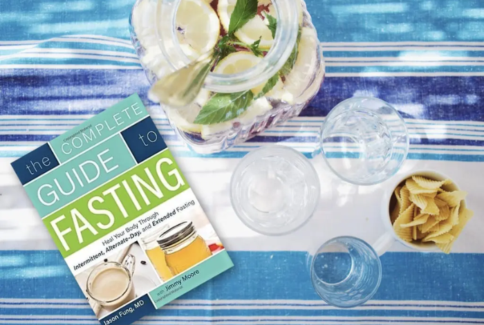 The Complete Guide to Fasting: Heal Your Body Through Intermittent, Alternate-Day, and Extended Fasting